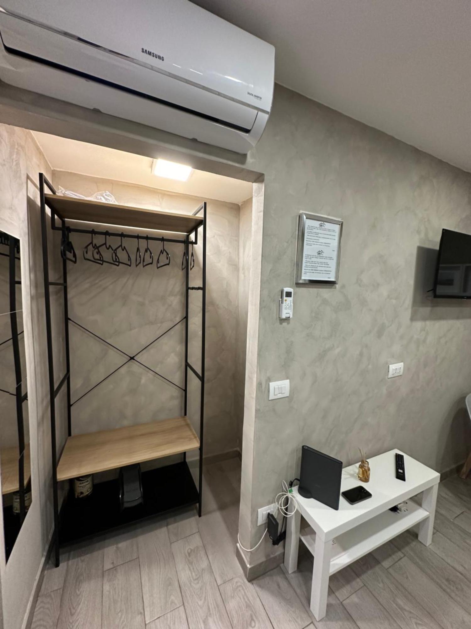 Carlotta'S Home 18 Neapol Zewnętrze zdjęcie