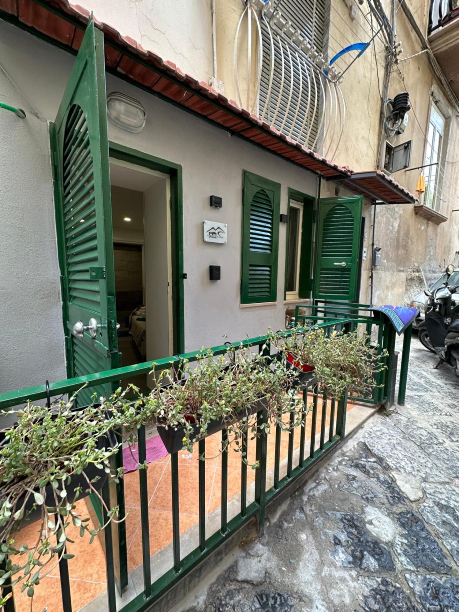 Carlotta'S Home 18 Neapol Zewnętrze zdjęcie
